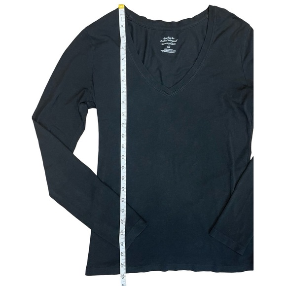 Banana Republic Black Long Sleeve V-Neck Basics Tee Shirt - Size Small - Picture 7 of 10